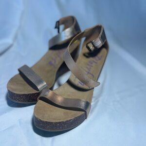 Chic Bronze Ankle Strap Sandals